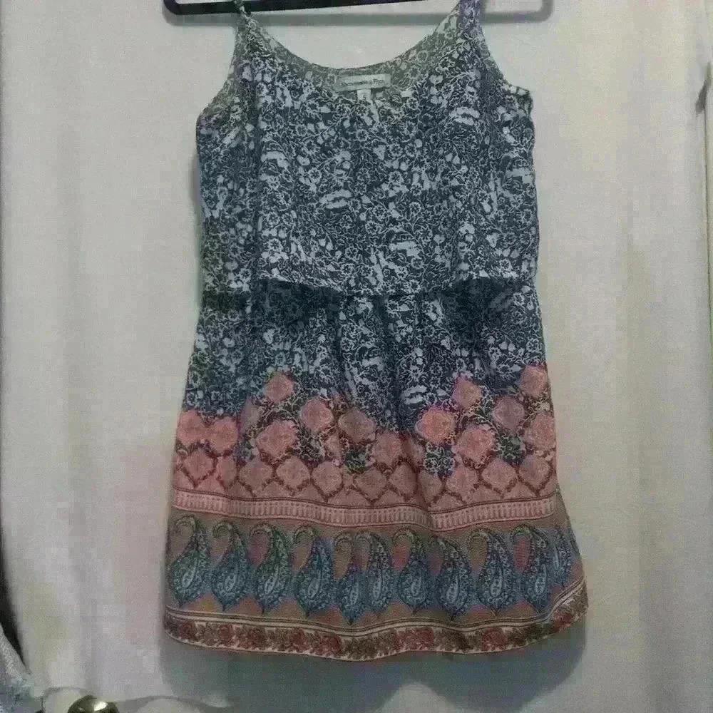 Women's size small Abercrombie & Fitch zip up strappy summer dress floral Paisle